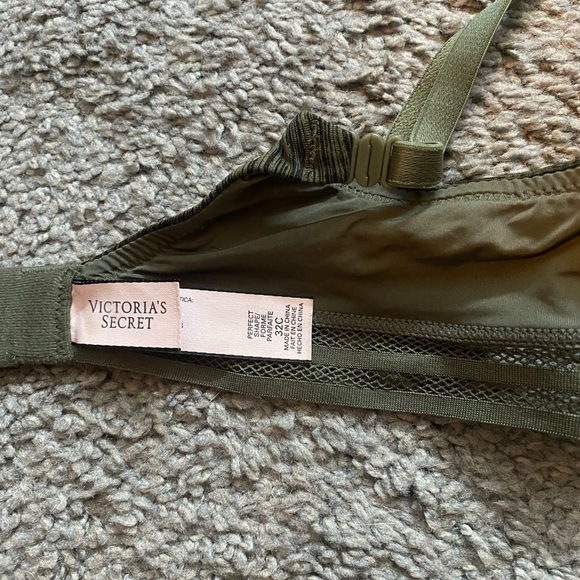 Victoria’s Secret Green Bra - Picture 4 of 5